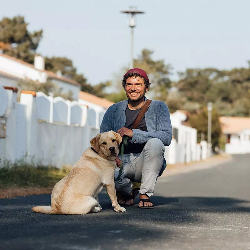 Dogcs Sebastian Pleuse mit Hund Dogcs Sebastian Pleuse mit Hund